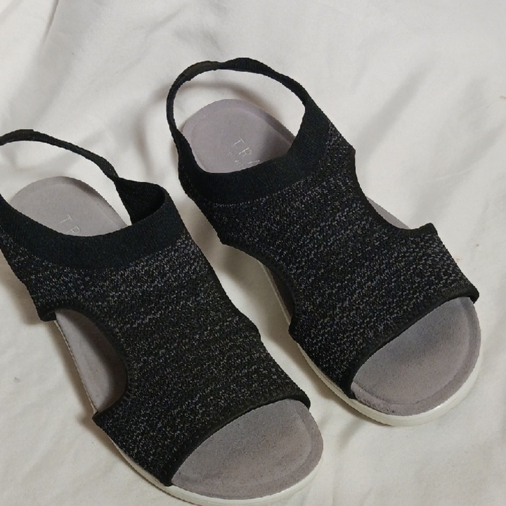 Traq by Alegria Stretch Knit Sandals NWOT